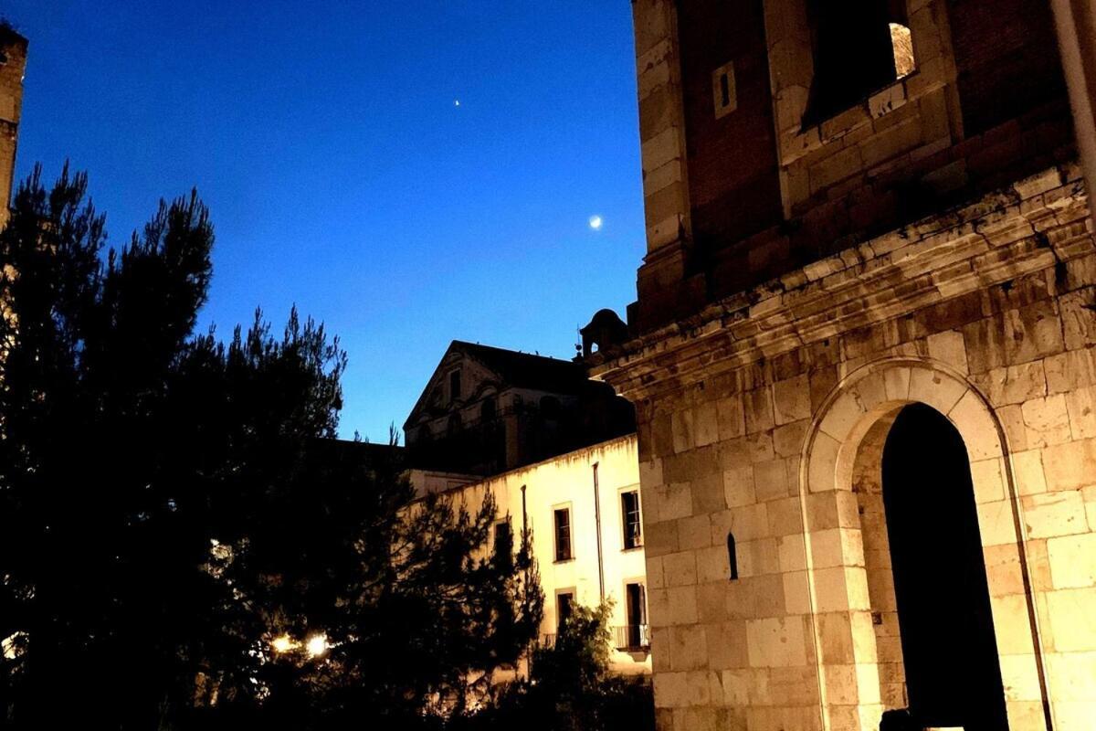 Maria Rosaria A Santa Chiara Apartment Napoli Bagian luar foto