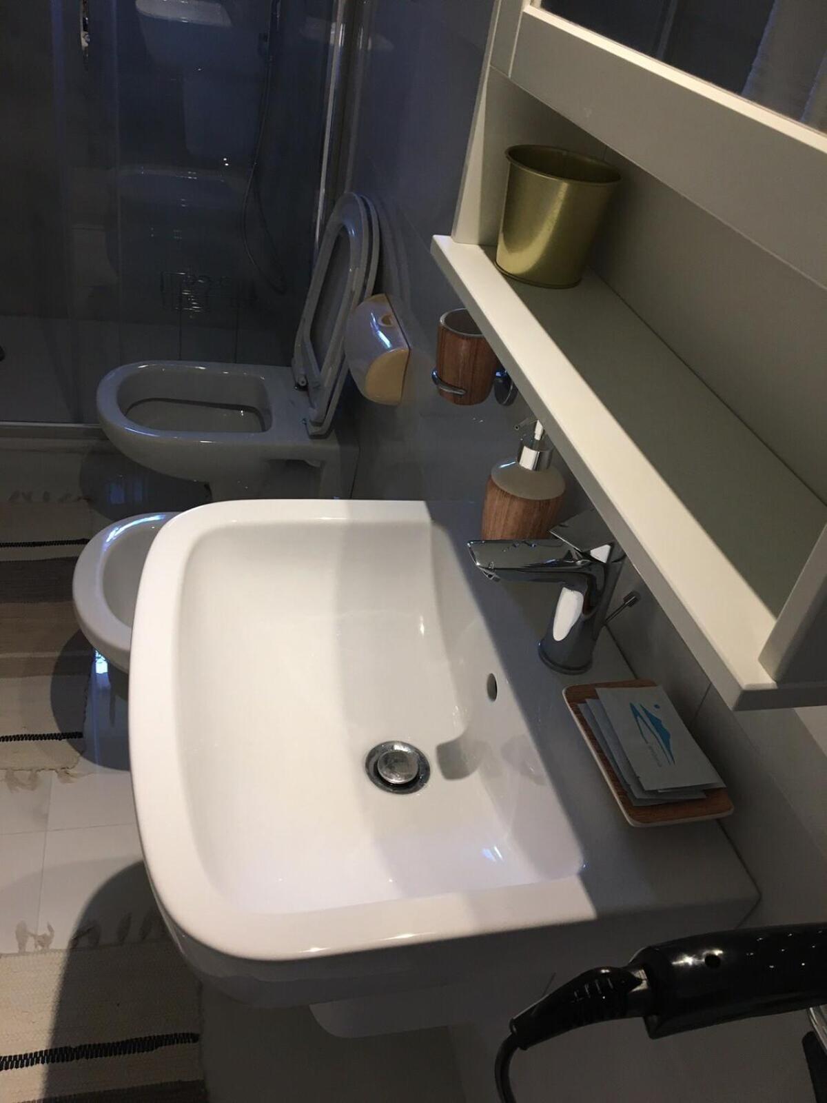 Maria Rosaria A Santa Chiara Apartment Napoli Bagian luar foto